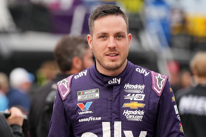 Alex Bowman Poised for Victory: All Eyes on Tomorrow’s Win at Bristol.